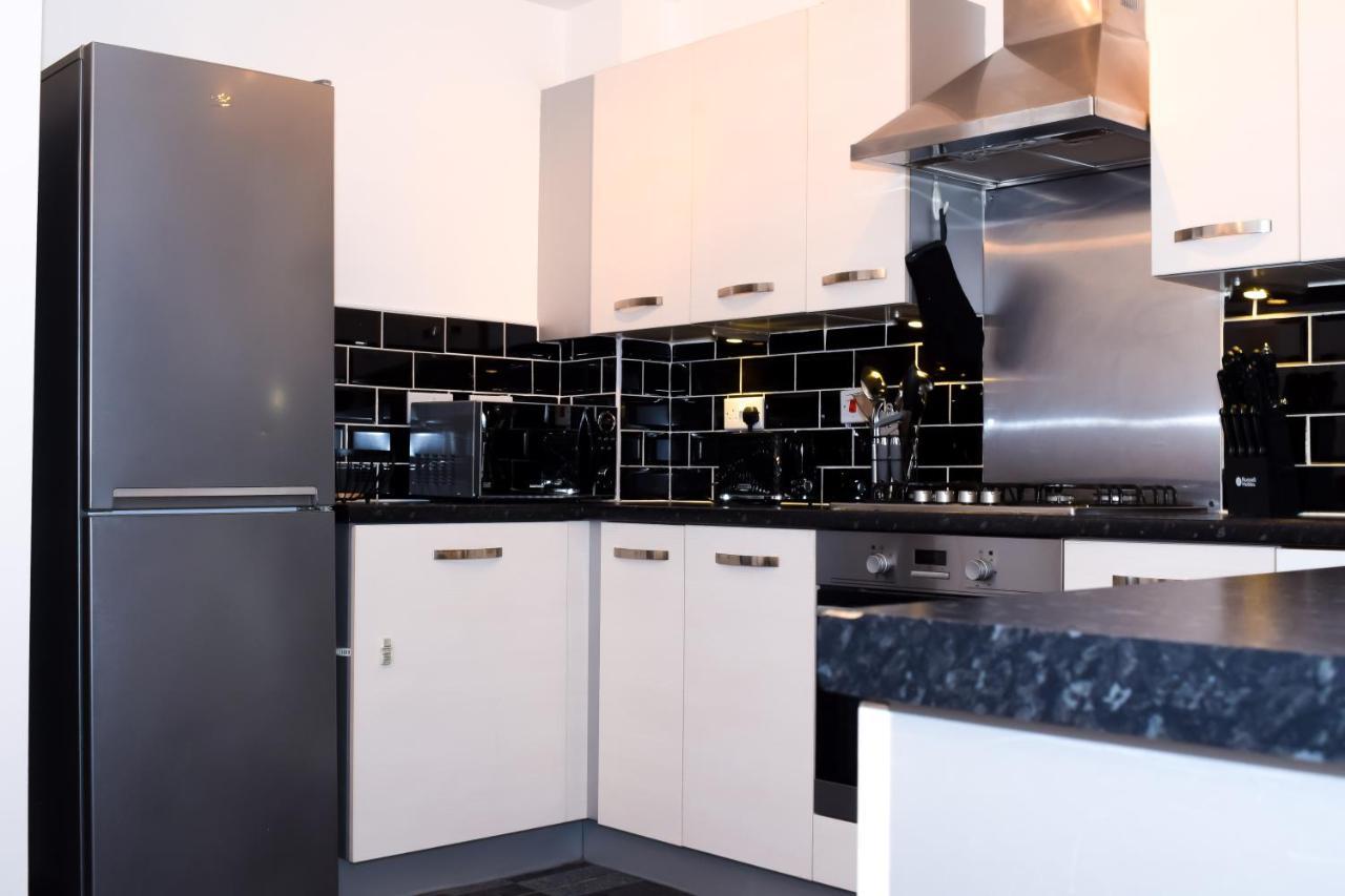 Modern 3 Bed House Lejlighed Wolverhampton Eksteriør billede